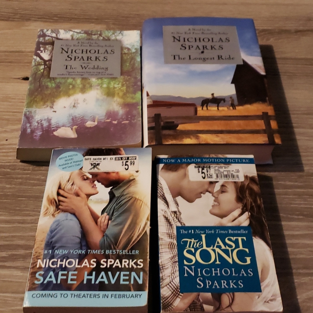 NICHOLAS SPARKS
